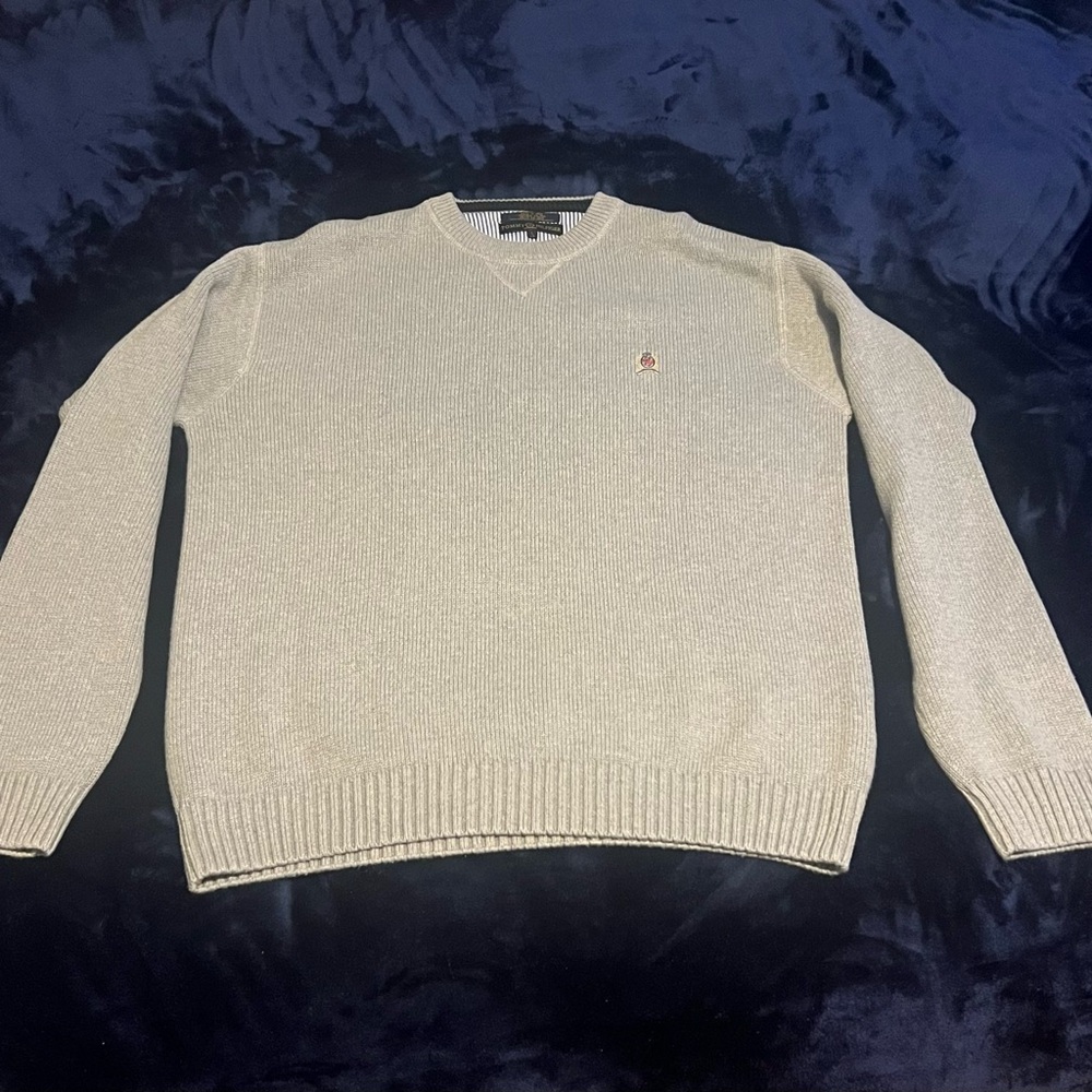 Vintage Tommy Hilfiger Men's Large Heavy Knit Sweater.
